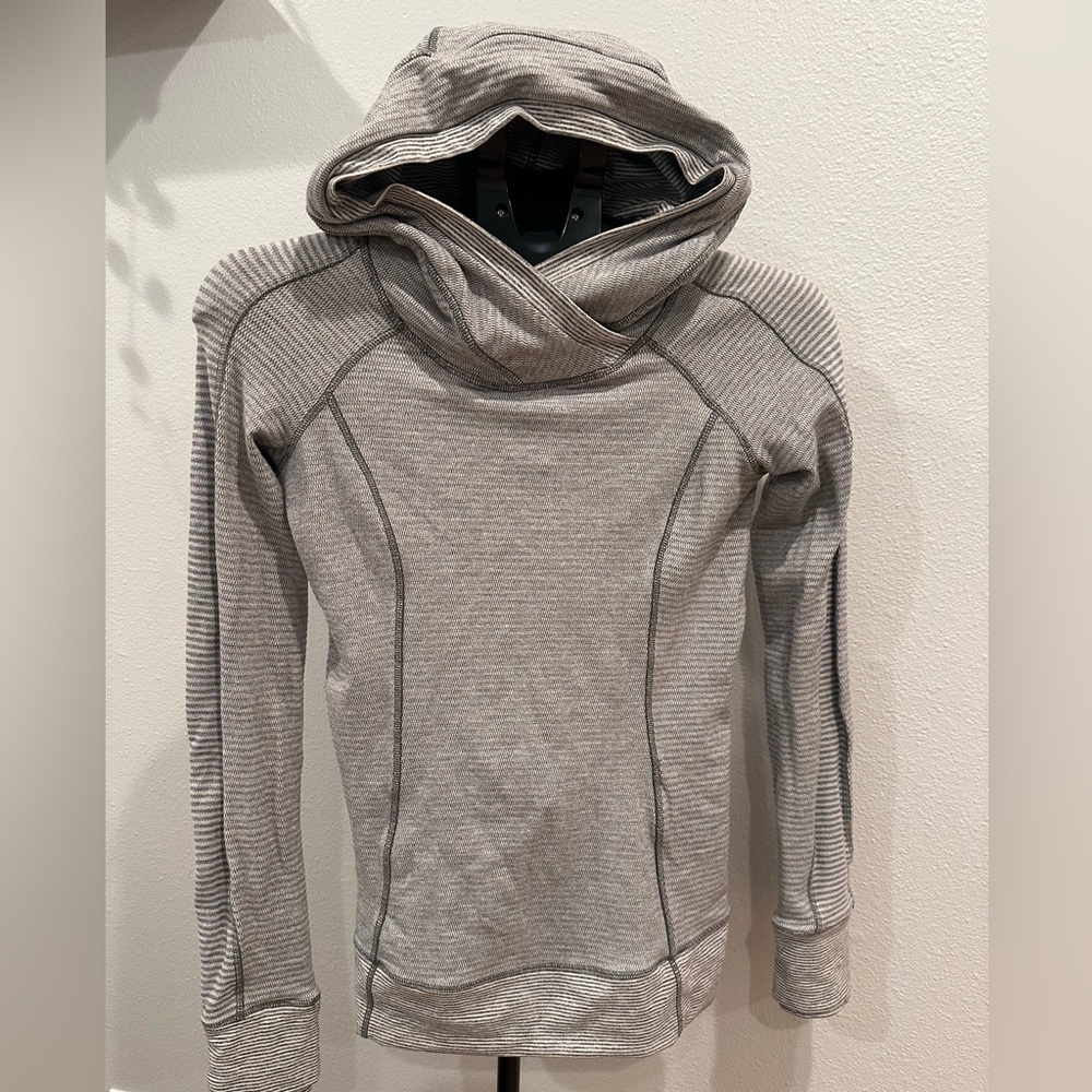 lululemon athletica Light Gray Cowl-Neck Pullover Sweater